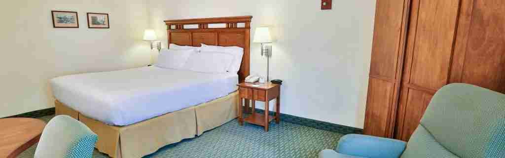 o holiday inn express ato